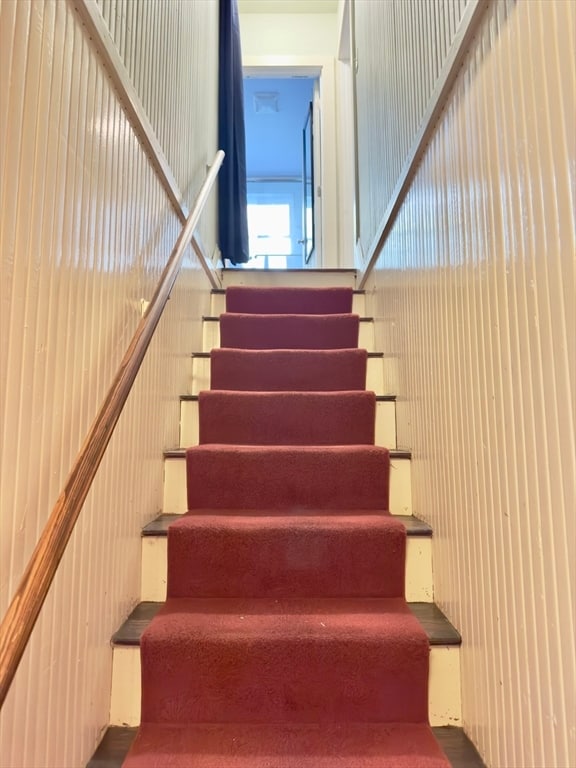 Building Photo - 8 Fox Point Rd