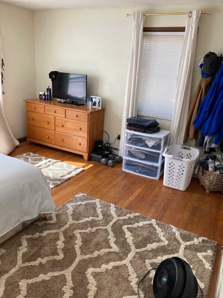 Building Photo - 180 South St