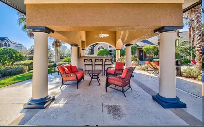 Building Photo - 10961 Burnt Mill Rd