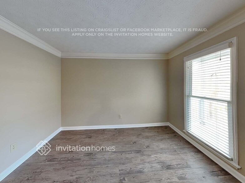 Building Photo - 943 Rockcrest Ct