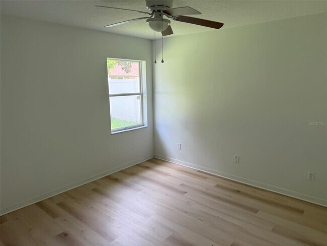 Building Photo - 6 Prince Manfred Pl