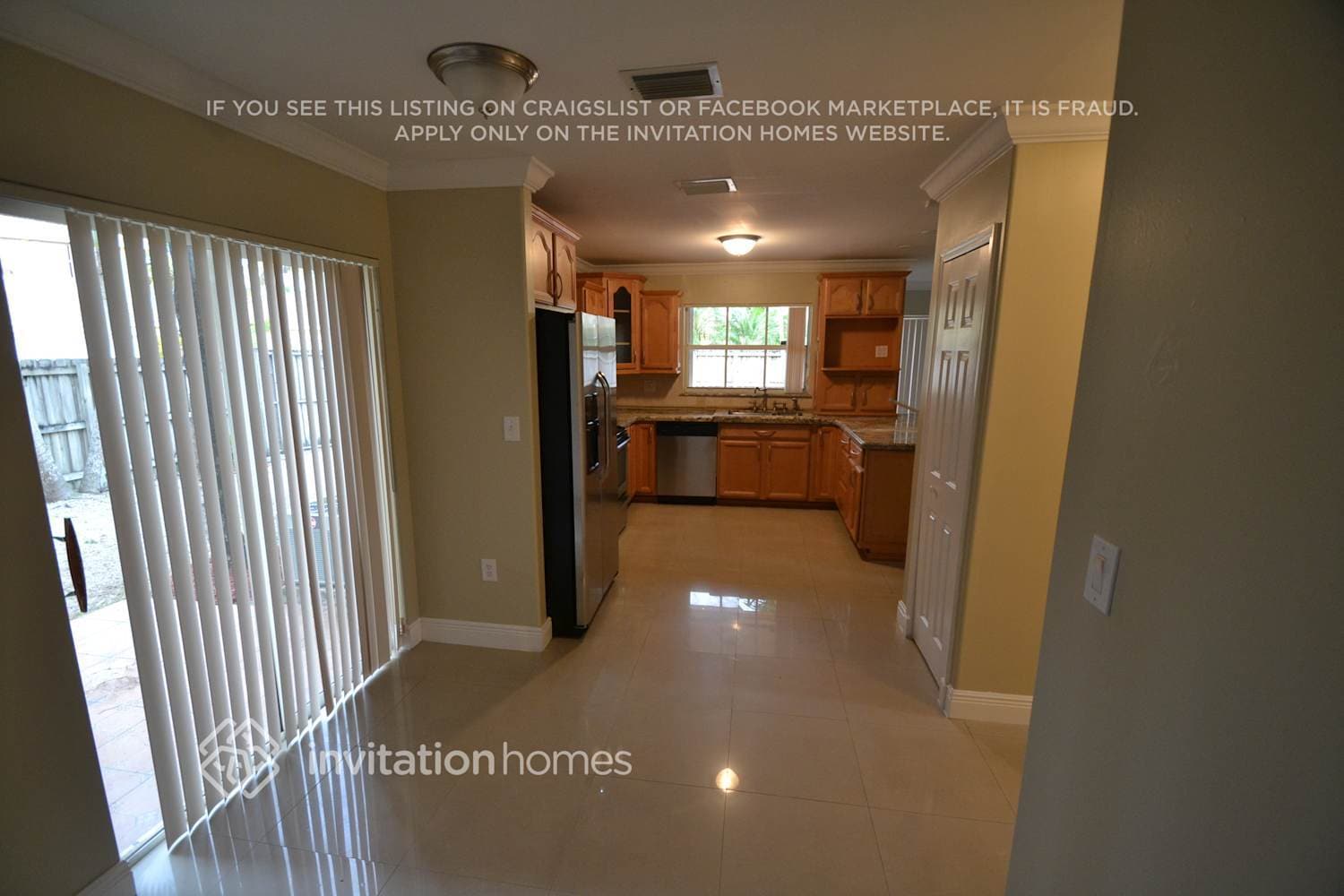 Building Photo - 16449 SW 95th St