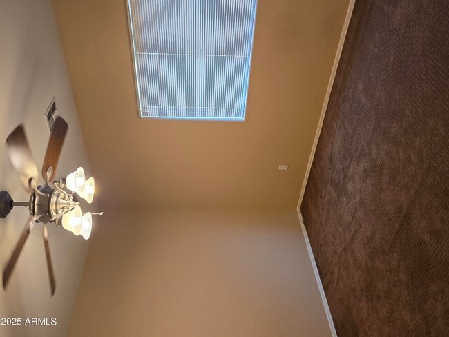 Building Photo - 16036 W Custer Ln