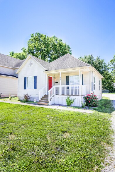 A - 614 W Mount Vernon St