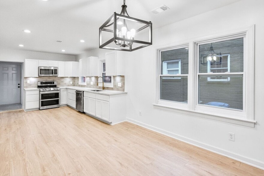 Building Photo - 1967 Browns Mill Rd SE