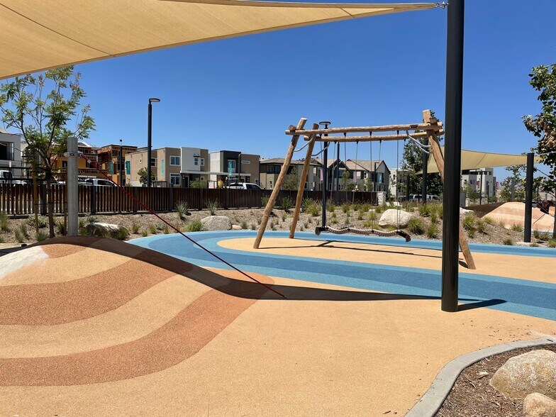 Building Photo - 27019 Evening Sky Plz