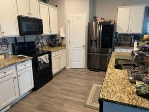 Building Photo - 3112 Ellingford Rd