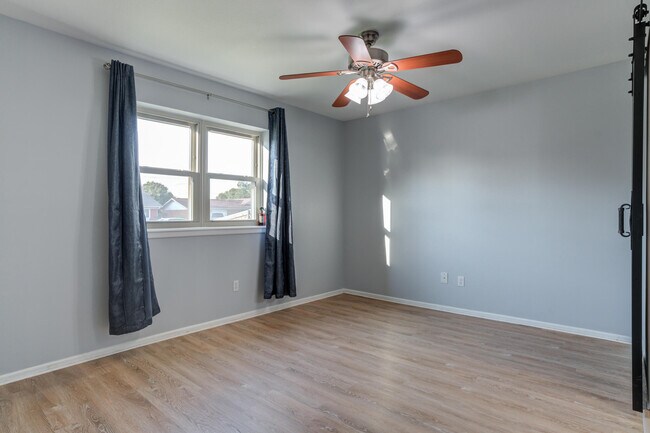 Building Photo - 5617 38th St