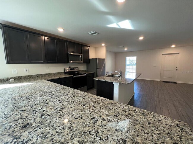 Building Photo - 3936 Basket St