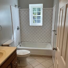 Building Photo - 1267 Rosewood Dr NE