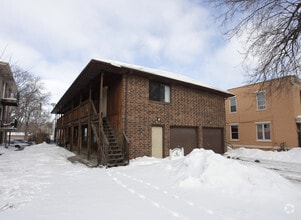 Building Photo - 922 A