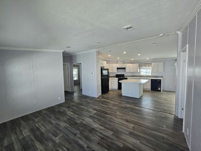 Primary Photo - 1400 Banana Rd