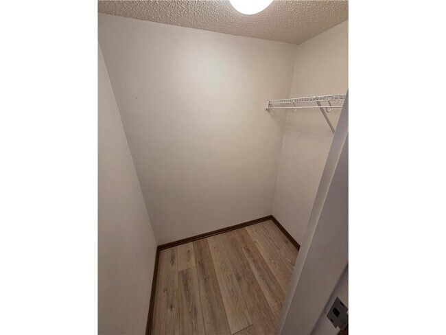 Building Photo - 18442 Lafayette Way