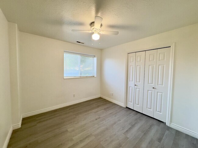 Building Photo - 125 S 1050 W