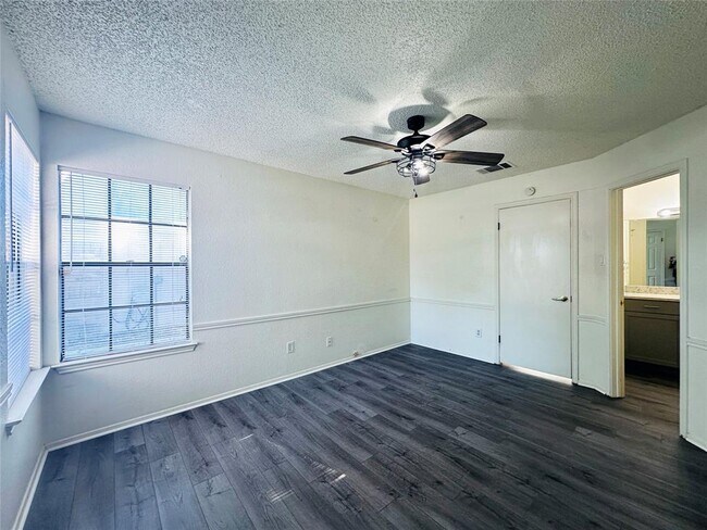 Building Photo - 14414 Tiffer Ln