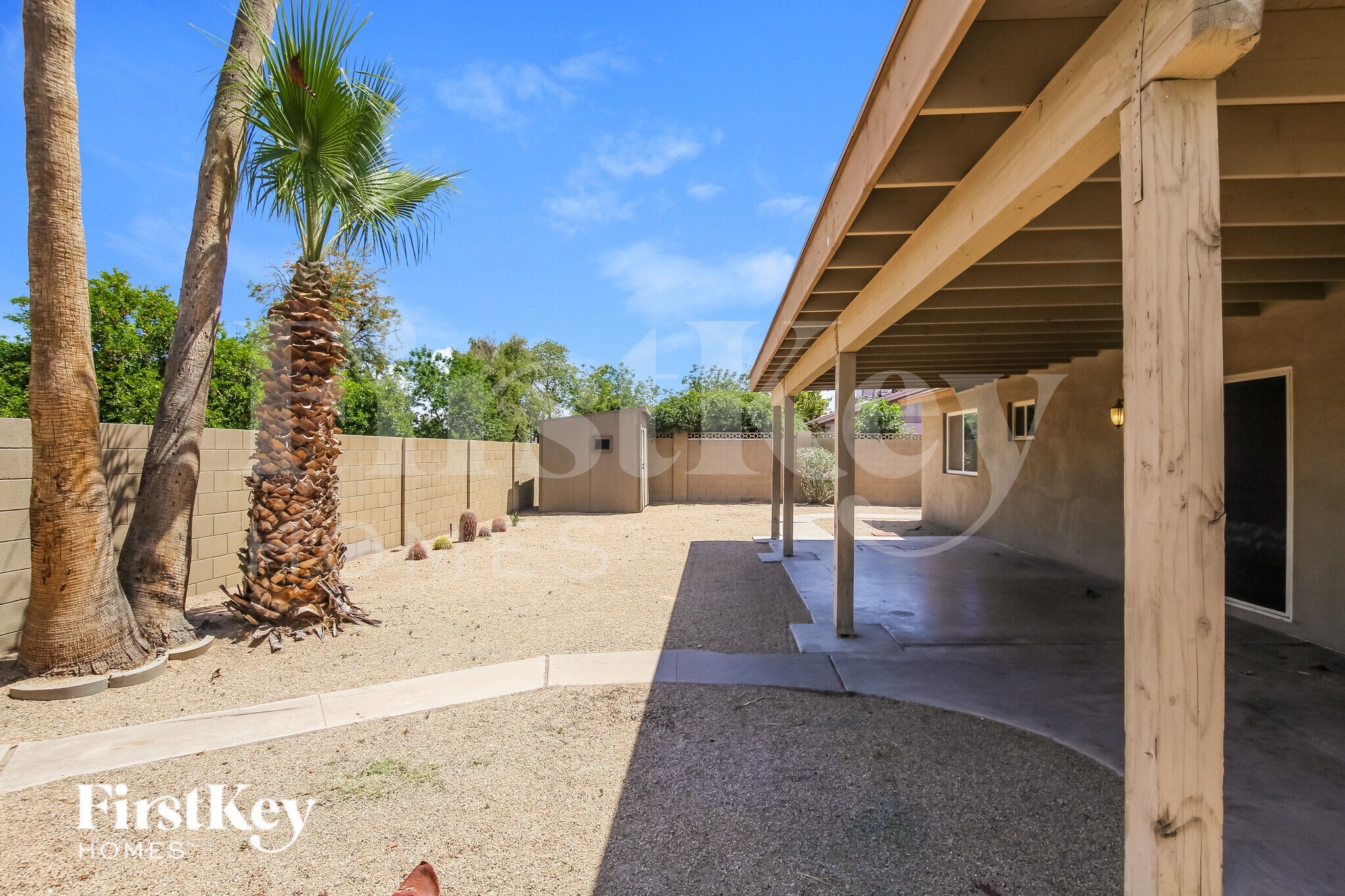 Building Photo - 2722 E Cactus Rd