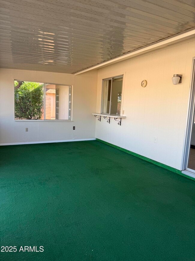 Building Photo - 9338 W Glen Oaks Cir N