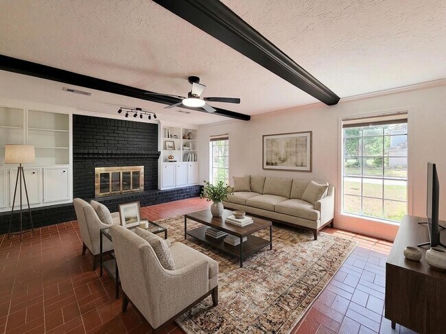 Building Photo - 3930 Cypress Hill Dr