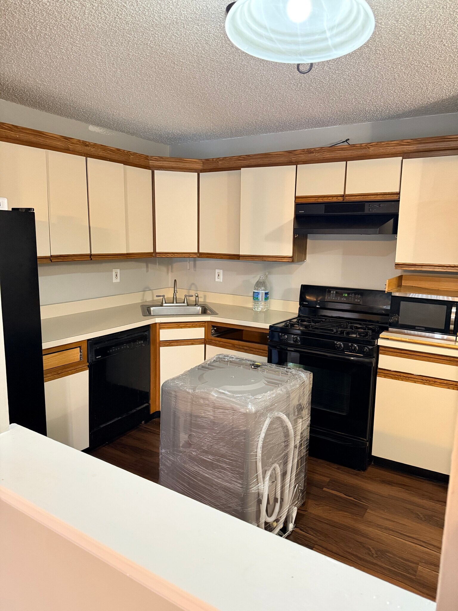 Building Photo - 32 Holly Ct