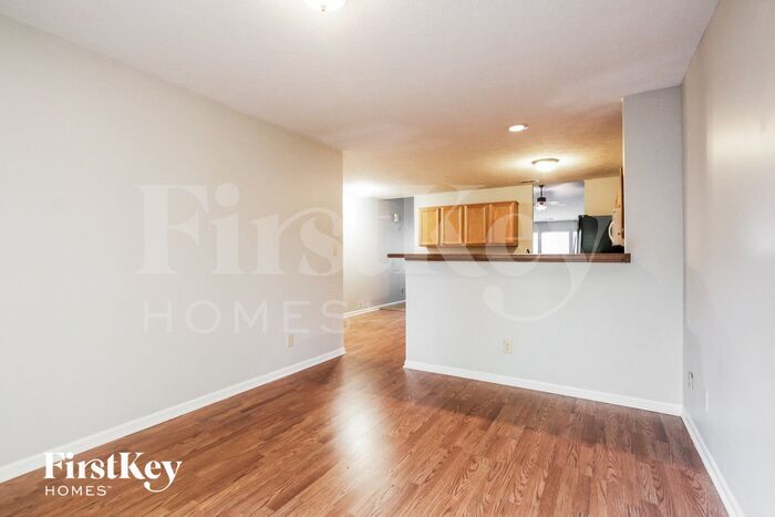 Building Photo - 41 Knoll Ln