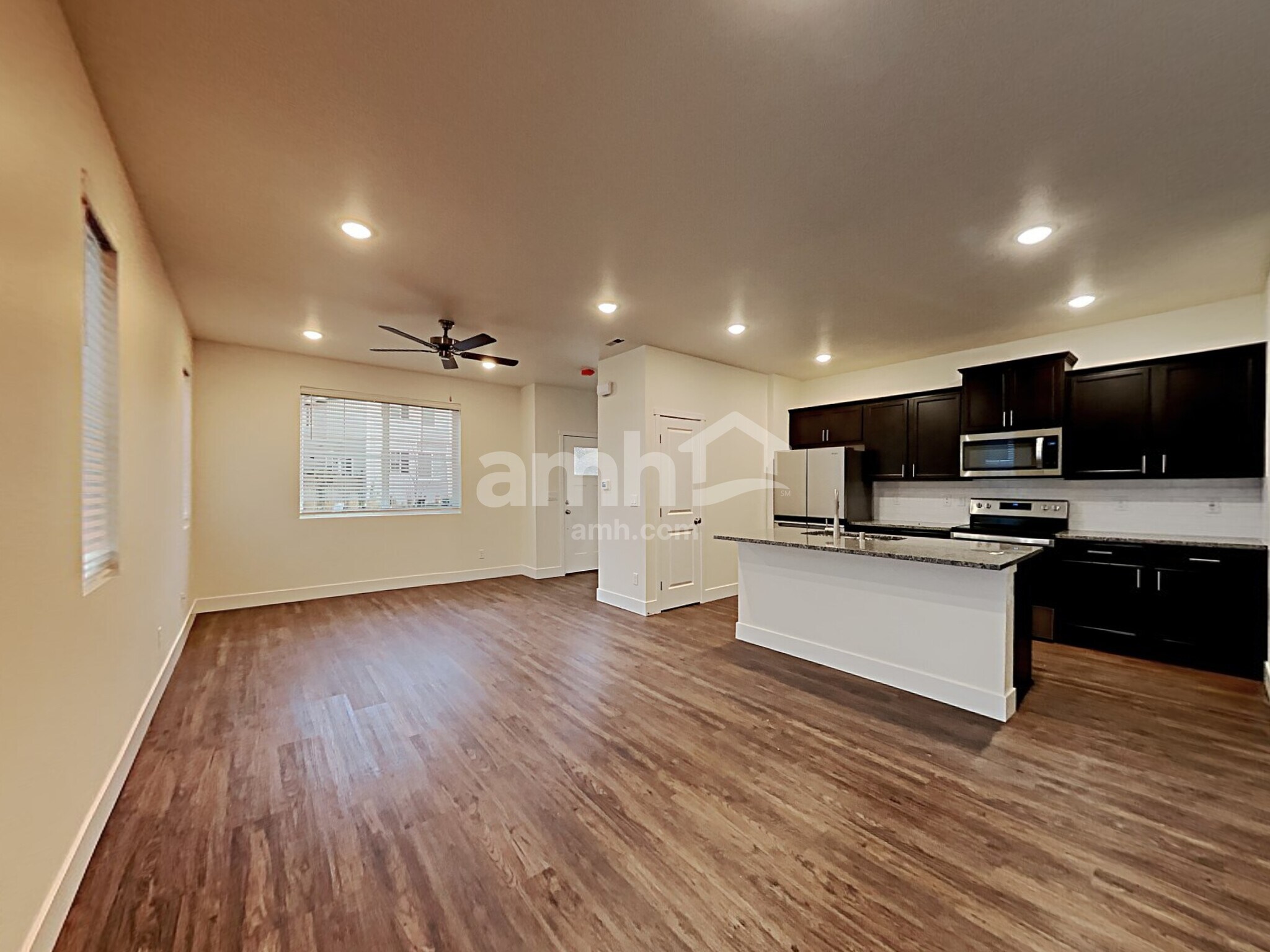 Building Photo - 33098 Glacier Ave SE