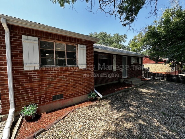 Building Photo - 9295 Ciancio St