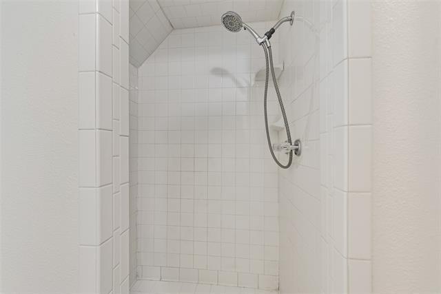 Building Photo - 333 Lena Ln