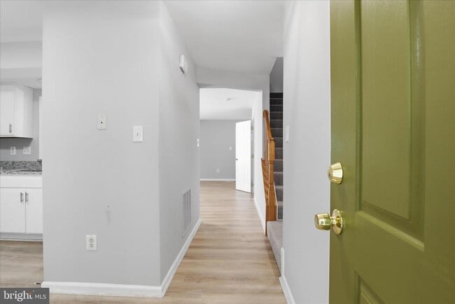 Building Photo - 504 Autumn Wind Way