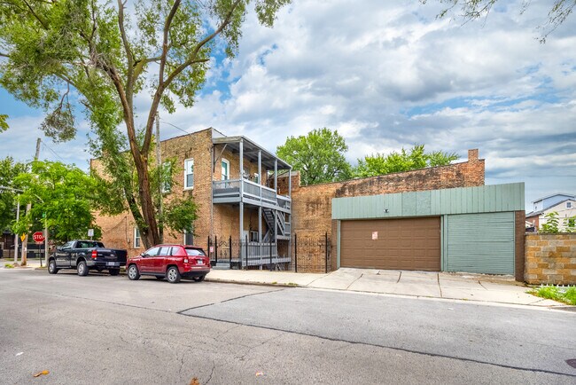 Building Photo - 2228 S. Wood-BSMT