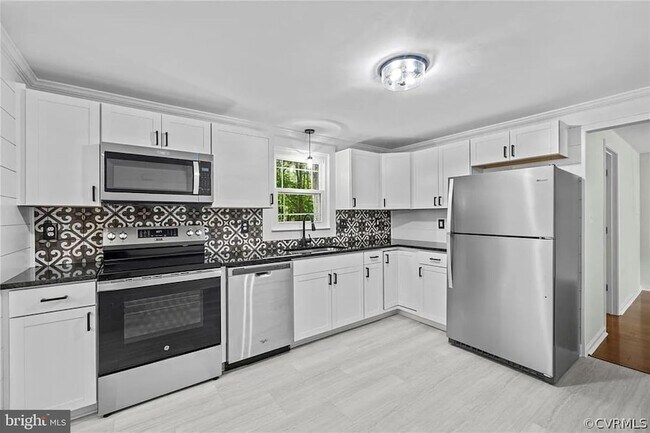 Building Photo - 3907 Harvette Dr