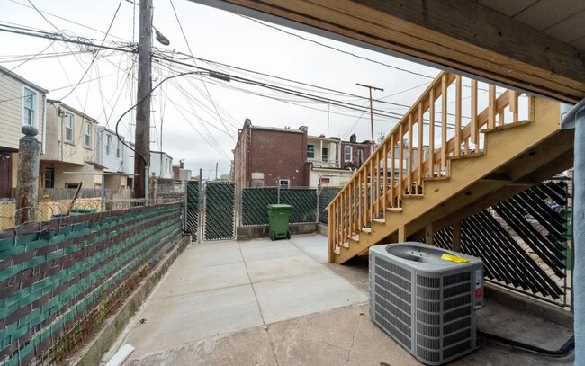 Building Photo - 41 N Linwood Ave