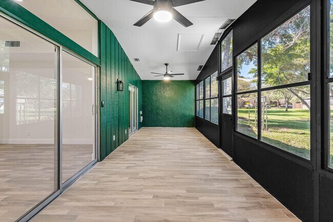 Building Photo - 22289 Timberly Dr