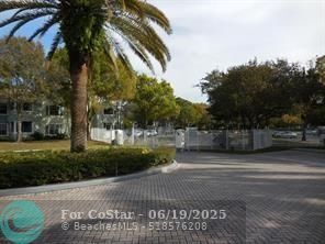 Building Photo - 1020 Crystal Way