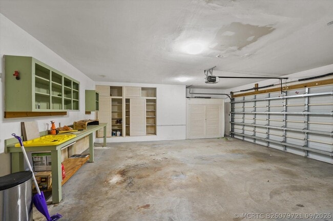 Building Photo - 167 Beacon Ln