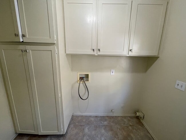 Building Photo - 13140 Springford Dr
