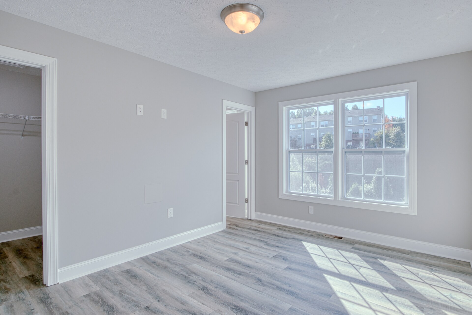 Building Photo - 150 Twisted Oak Dr NW