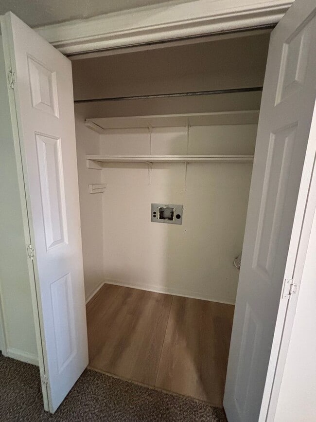 Building Photo - 107 Grogan Cir