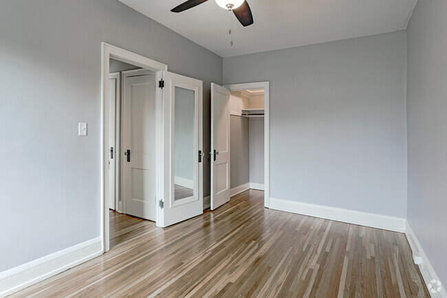 1BR, 1BA - 2338 Marshall Apartments