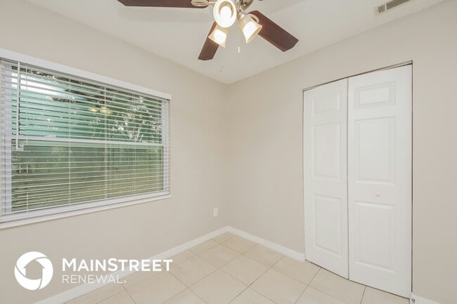 Building Photo - 5312 Wren St