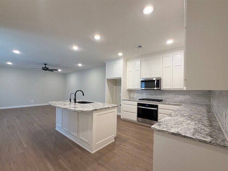 Building Photo - 1324 Milltown Rd
