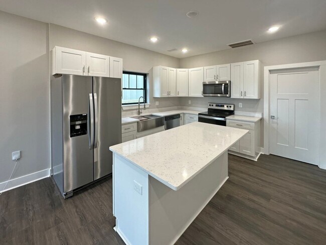 Building Photo - 6 Estes Wy