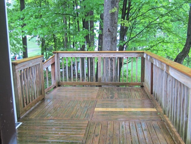 Building Photo - 174 Pattee Hill Rd