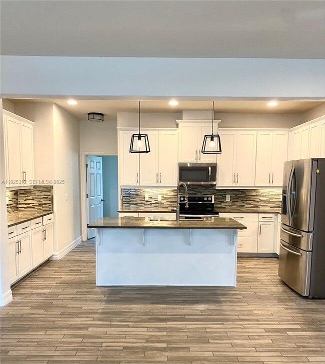 Building Photo - 8251 Randal Park Blvd