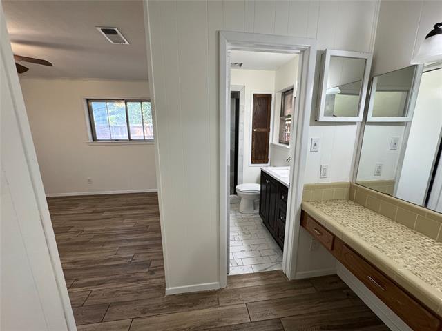 Building Photo - 1009 Imperial Dr