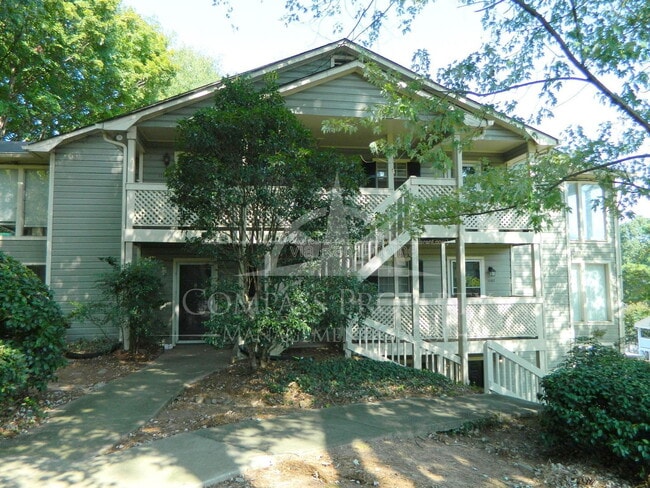 Building Photo - 1106 Natchez Ter