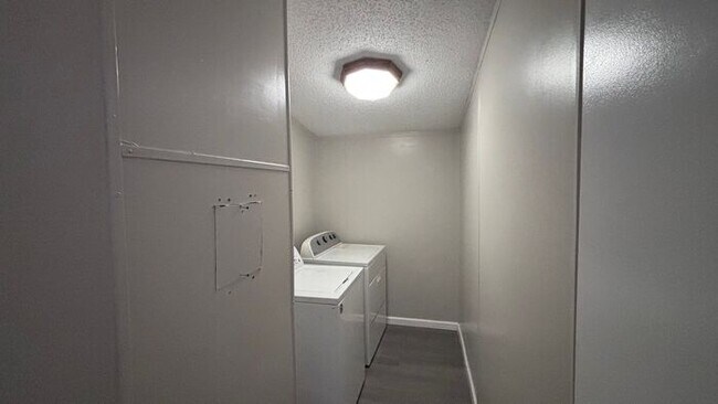 Building Photo - Newly Remodeled Home For Sale