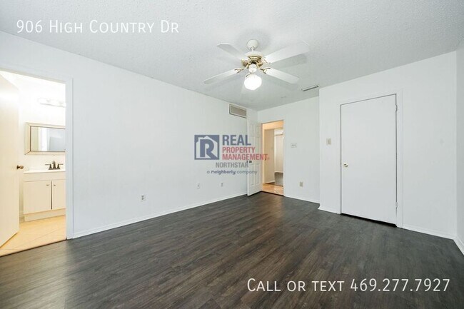 Building Photo - 906 High Country Dr