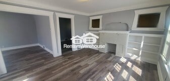 Building Photo - 2701 N 39th St