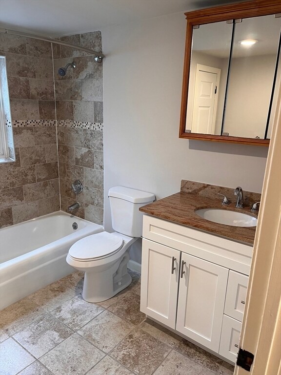 Building Photo - 117 Central St