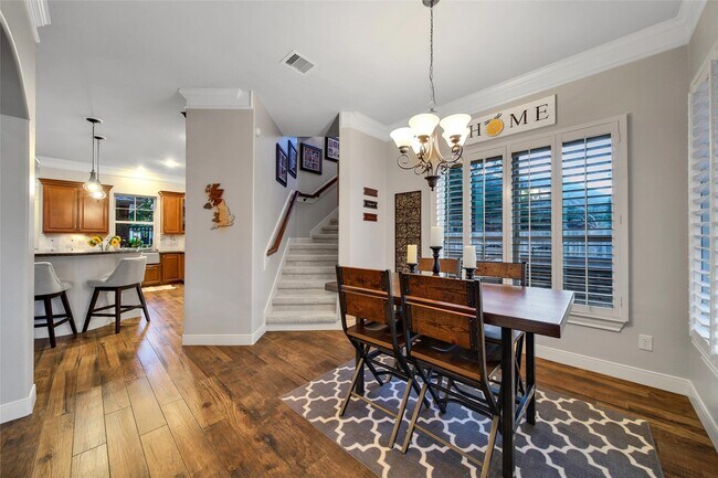 Building Photo - 5902 Royal Hill Ct